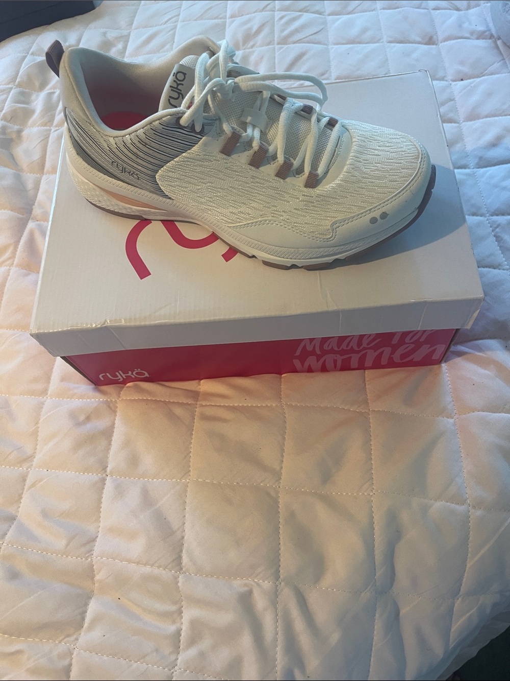 NWT Ryka Women's White and Gray Lace-Up Running Shoes -Size 7.5